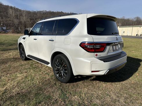 Used 2022 Nissan Armada Platinum w/ Captain's Chairs Package image 27