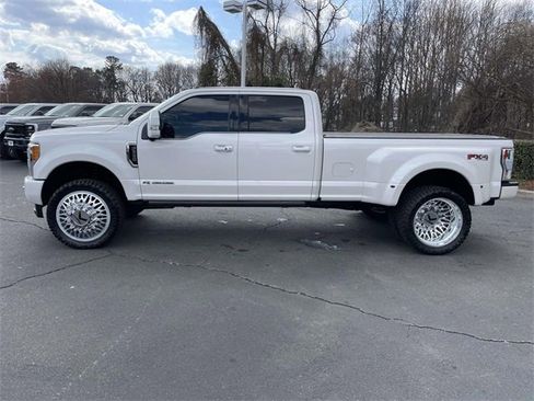 Certified 2019 Ford F350 Platinum w/ Platinum Ultimate Package image 32
