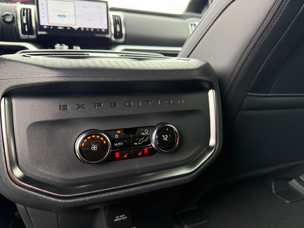 New 2027 Ford Expedition Max Platinum w/ Stealth Performance Package AWD/4WD image 28