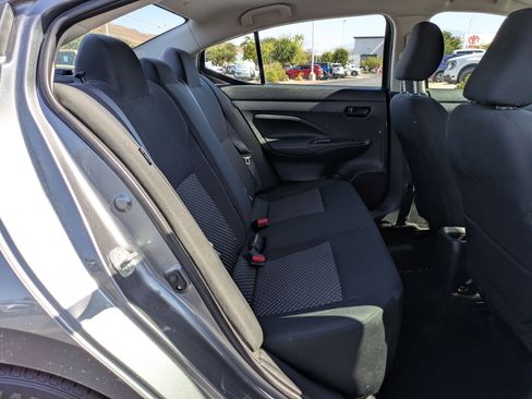 Used 2021 Nissan Versa S FWD image 29