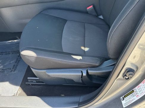 Used 2022 Nissan Sentra SV w/ All-Weather Package FWD image 15
