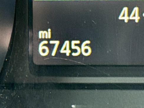 Used 2019 Volkswagen Tiguan SE image 12