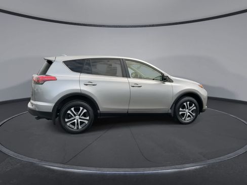 Used 2018 Toyota RAV4 LE w/ All Weather Liner Package AWD/4WD image 9