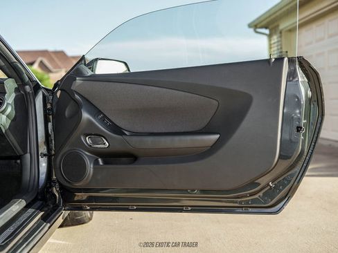 Used 2015 Chevrolet Camaro SS w/ SS Performance Package RWD image 26