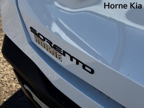 New 2026 Kia Sorento X-Line EX image 9