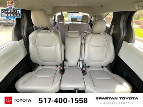 Used 2025 Toyota Sienna XLE FWD image 16