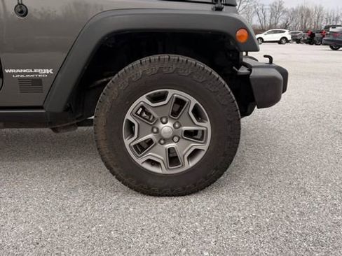 Used 2018 Jeep Wrangler Unlimited Rubicon AWD/4WD image 10