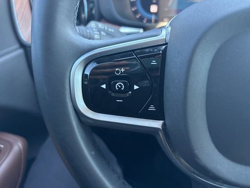 Used 2023 Volvo XC60 T8 Plus w/ Protection Package Premier image 21