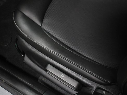 Used 2021 MINI Cooper 4-Door Hardtop w/ Storage Package FWD image 24