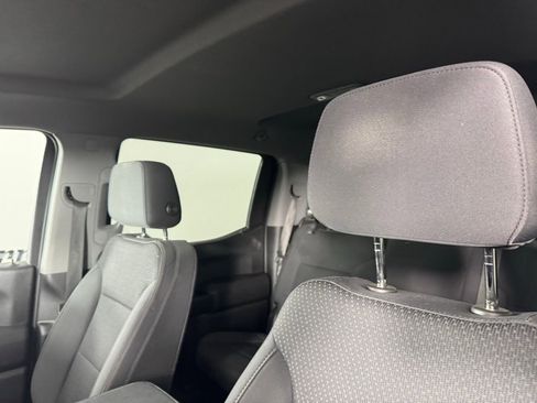 Used 2022 Chevrolet Silverado 1500 Custom w/ Safety Confidence Package image 3