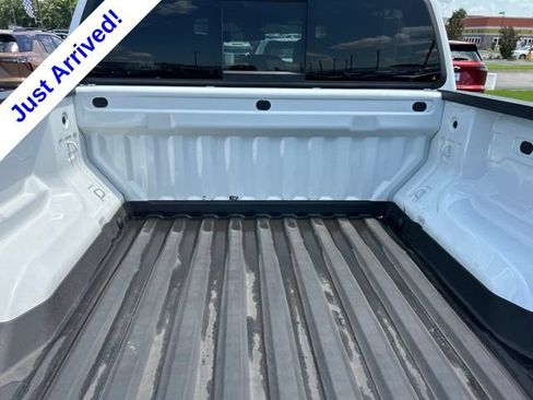 Used 2024 Chevrolet Colorado LT w/ LT Convenience Package II RWD image 29