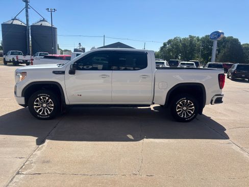 Used 2021 GMC Sierra 1500 AT4 w/ AT4 Premium Package AWD/4WD image 6