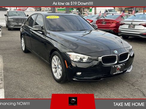 Used 2017 BMW 320i xDrive Sedan image 7