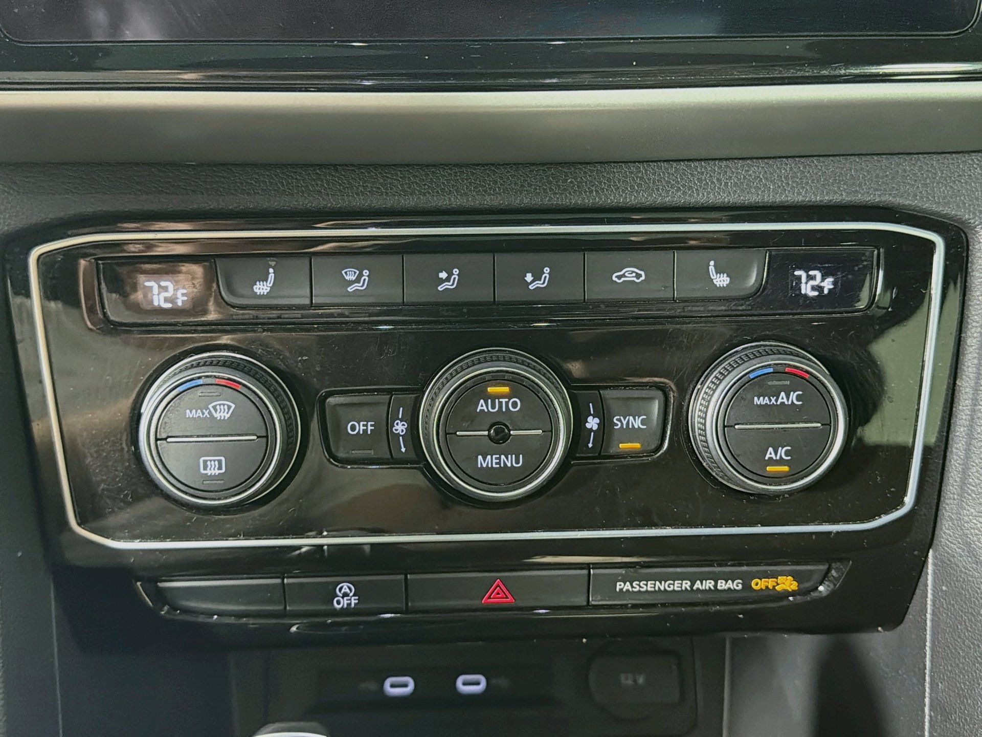 Used 2022 Volkswagen Atlas Cross Sport SE FWD image 15