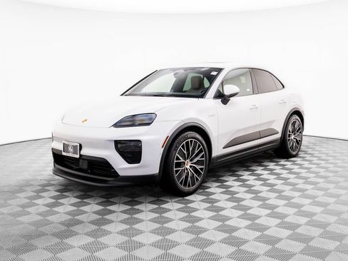Certified 2025 Porsche Macan Electric image 1