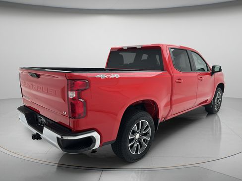 Used 2024 Chevrolet Silverado 1500 LT AWD/4WD image 5