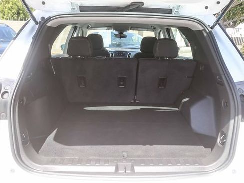 Used 2023 Chevrolet Equinox LS FWD image 26