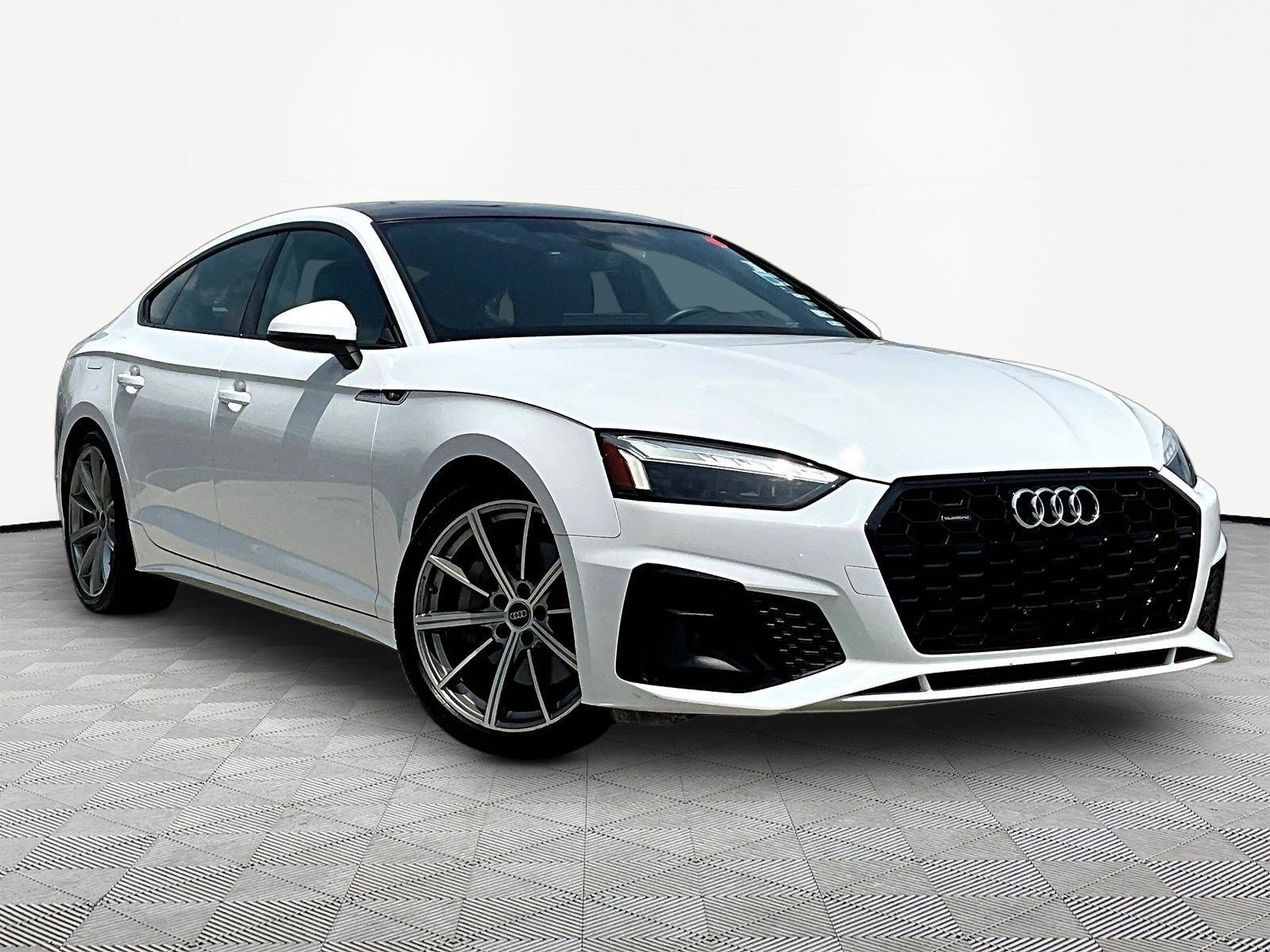 Used 2025 Audi A5 2.0T Premium AWD/4WD image 3