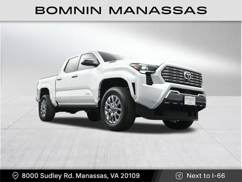 Used 2026 Toyota Tacoma Limited AWD/4WD image 39