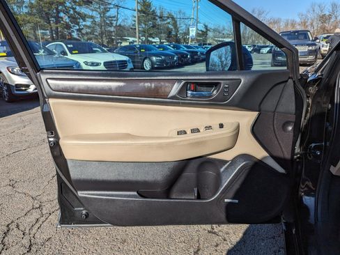 Used 2017 Subaru Legacy 2.5i Limited image 11