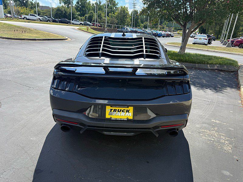 Used 2024 Ford Mustang Coupe RWD image 4