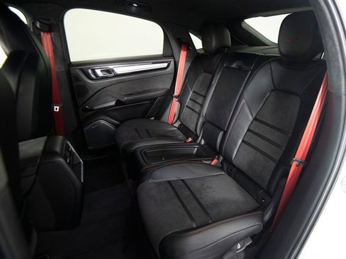 Certified 2023 Porsche Cayenne GTS AWD/4WD image 38
