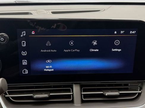 New 2026 Chevrolet Trax LT w/ Sunroof Package image 17