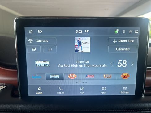 Used 2021 Lincoln Aviator Reserve w/ Equipment Group 208A AWD/4WD image 32