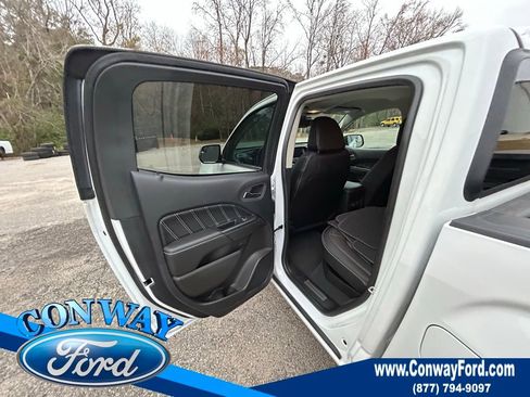 Used 2022 GMC Canyon Denali image 14
