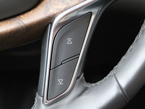 Used 2023 Cadillac XT5 Premium Luxury w/ Platinum Package image 17