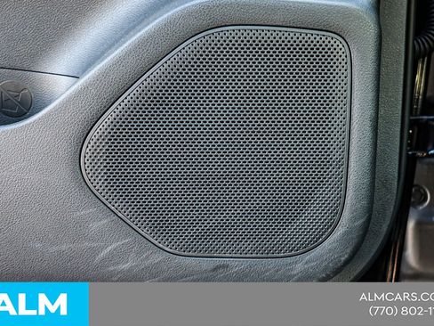 Used 2025 Nissan Rogue SV image 43