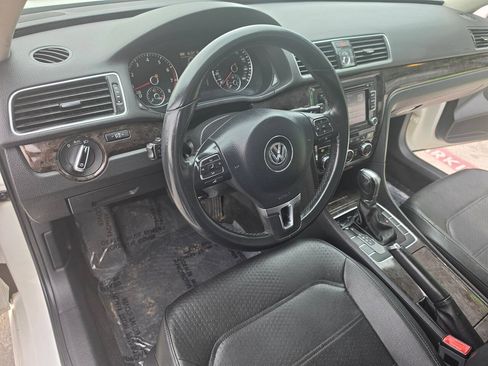 Used 2012 Volkswagen Passat 2.5 SE FWD image 33