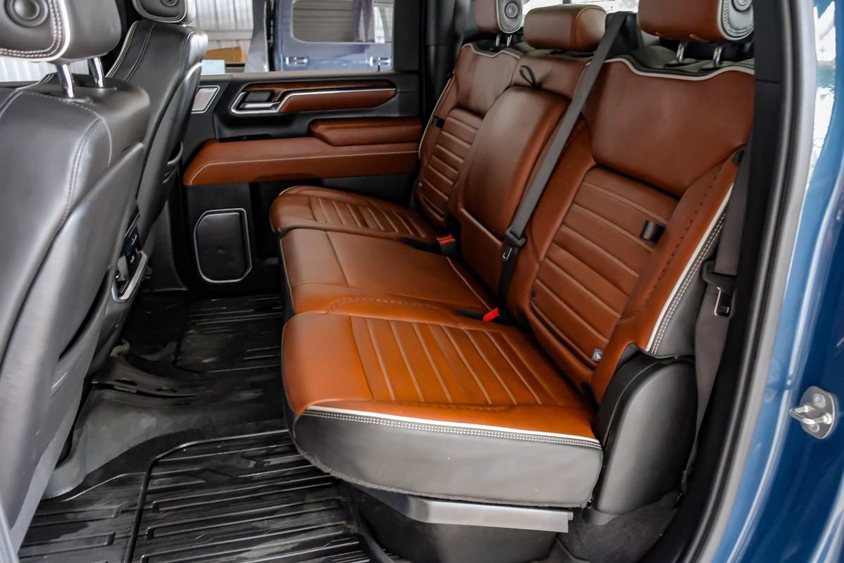 Used 2024 GMC Sierra 2500 Denali Ultimate AWD/4WD image 38