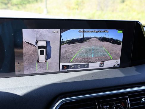 New 2026 Nissan Armada SL w/ Captain's Chari Seat Package image 24