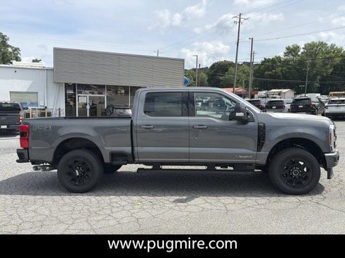 New 2026 Ford F250 Lariat w/ Black Appearance Package AWD/4WD image 8
