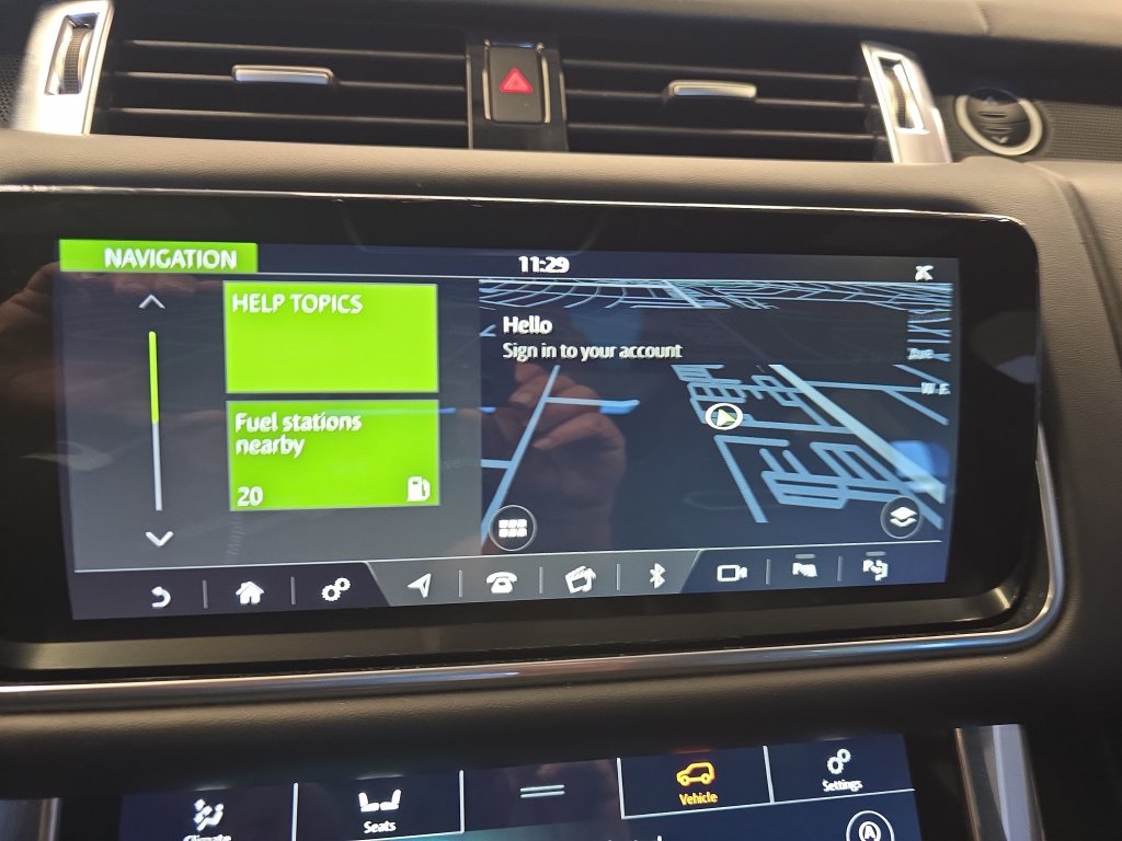 Used 2020 Land Rover Range Rover Sport SVR AWD/4WD image 25