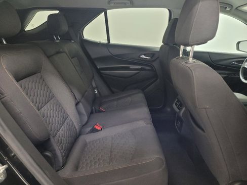 Used 2021 Chevrolet Equinox LT FWD image 19