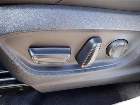 New 2026 Subaru Solterra Limited image 14