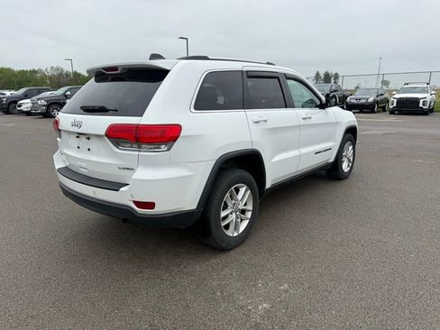 Used 2017 Jeep Grand Cherokee Laredo w/ Quick Order Package 23E AWD/4WD image 6