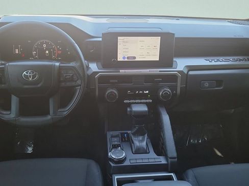 Certified 2025 Toyota Tacoma SR5 AWD/4WD image 11