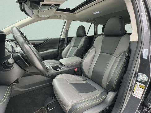 Used 2025 Subaru Outback Onyx Edition AWD/4WD image 14