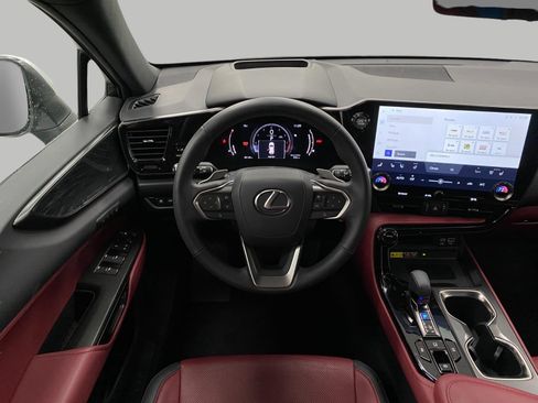 Used 2024 Lexus NX 250 FWD image 13