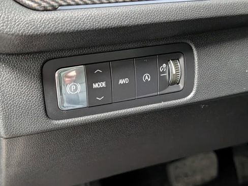 New 2026 Chevrolet Traverse High Country image 18