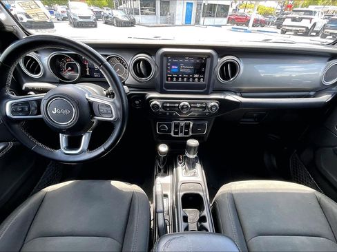 Used 2020 Jeep Wrangler Unlimited Sahara AWD/4WD image 13