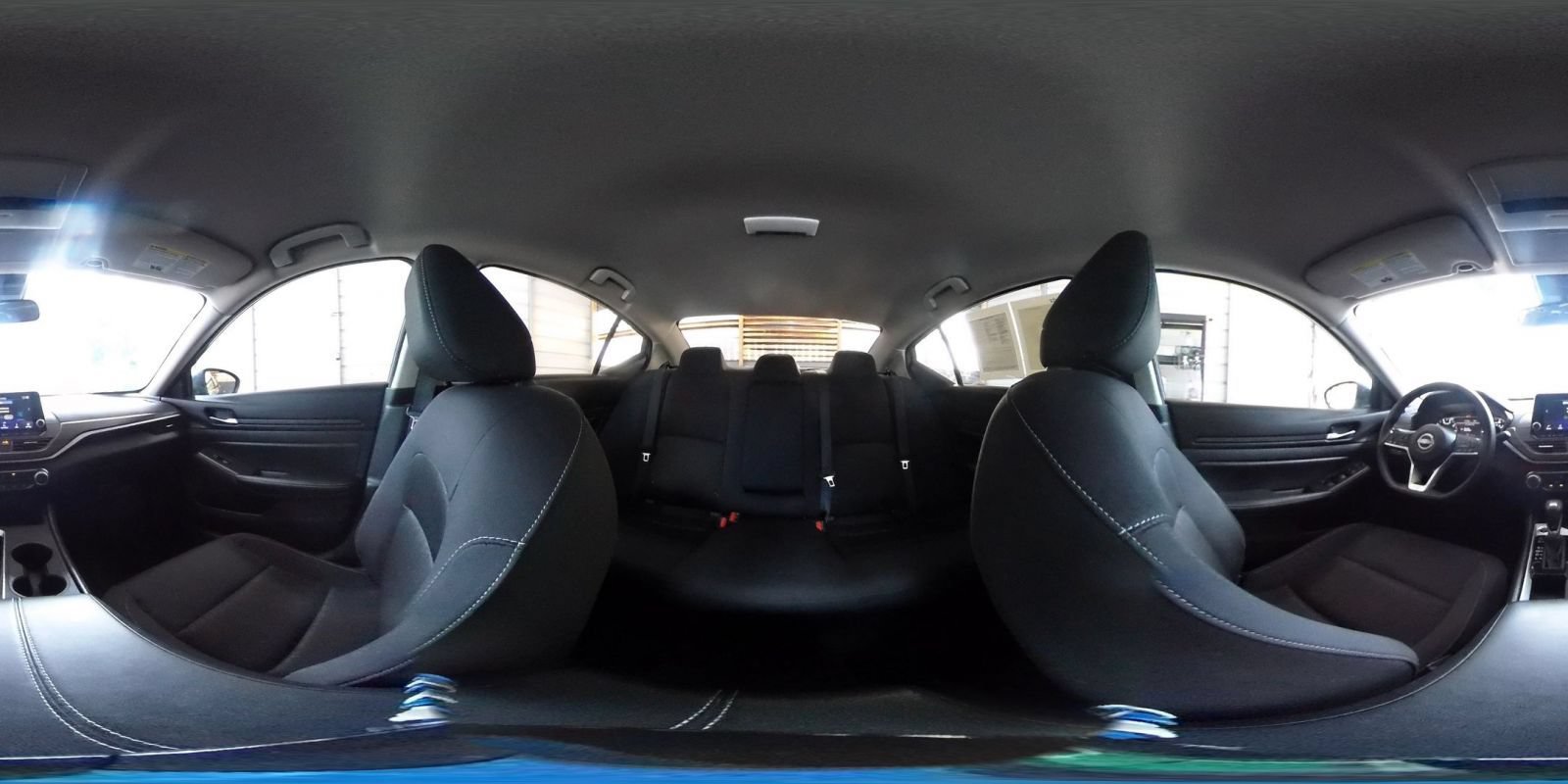 Used 2025 Nissan Altima 2.5 SV FWD image 41