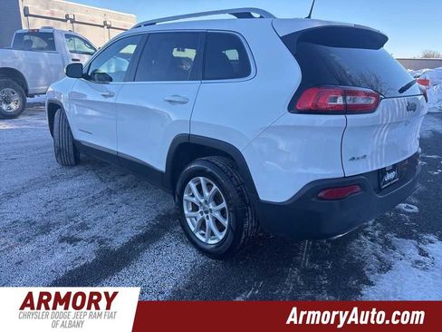 Used 2017 Jeep Cherokee Latitude image 6