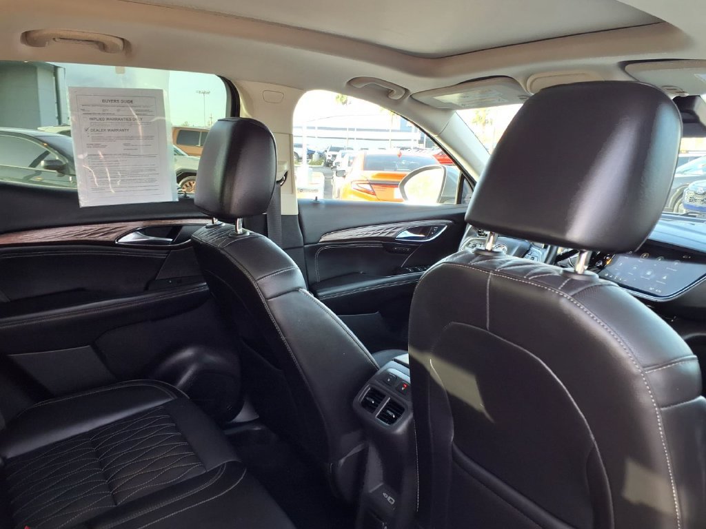 Used 2023 Buick Envision Avenir AWD/4WD image 20