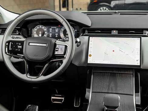 Used 2025 Land Rover Range Rover Velar Dynamic SE AWD/4WD image 21