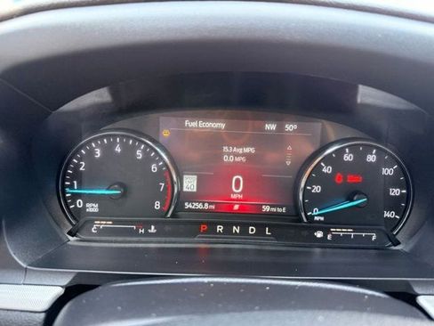 Used 2022 Ford Explorer XLT w/ Equipment Group 202A AWD/4WD image 5