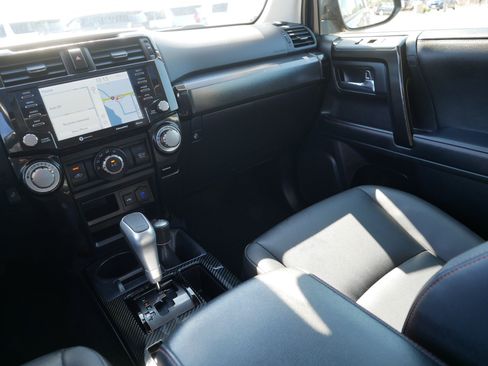 Used 2024 Toyota 4Runner TRD Off-Road Premium w/ Off Road Premium Plus Package AWD/4WD image 11